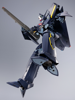 DX超合金VF-１７Sナイトメアステルスバルキリー(ガムリン木崎機)